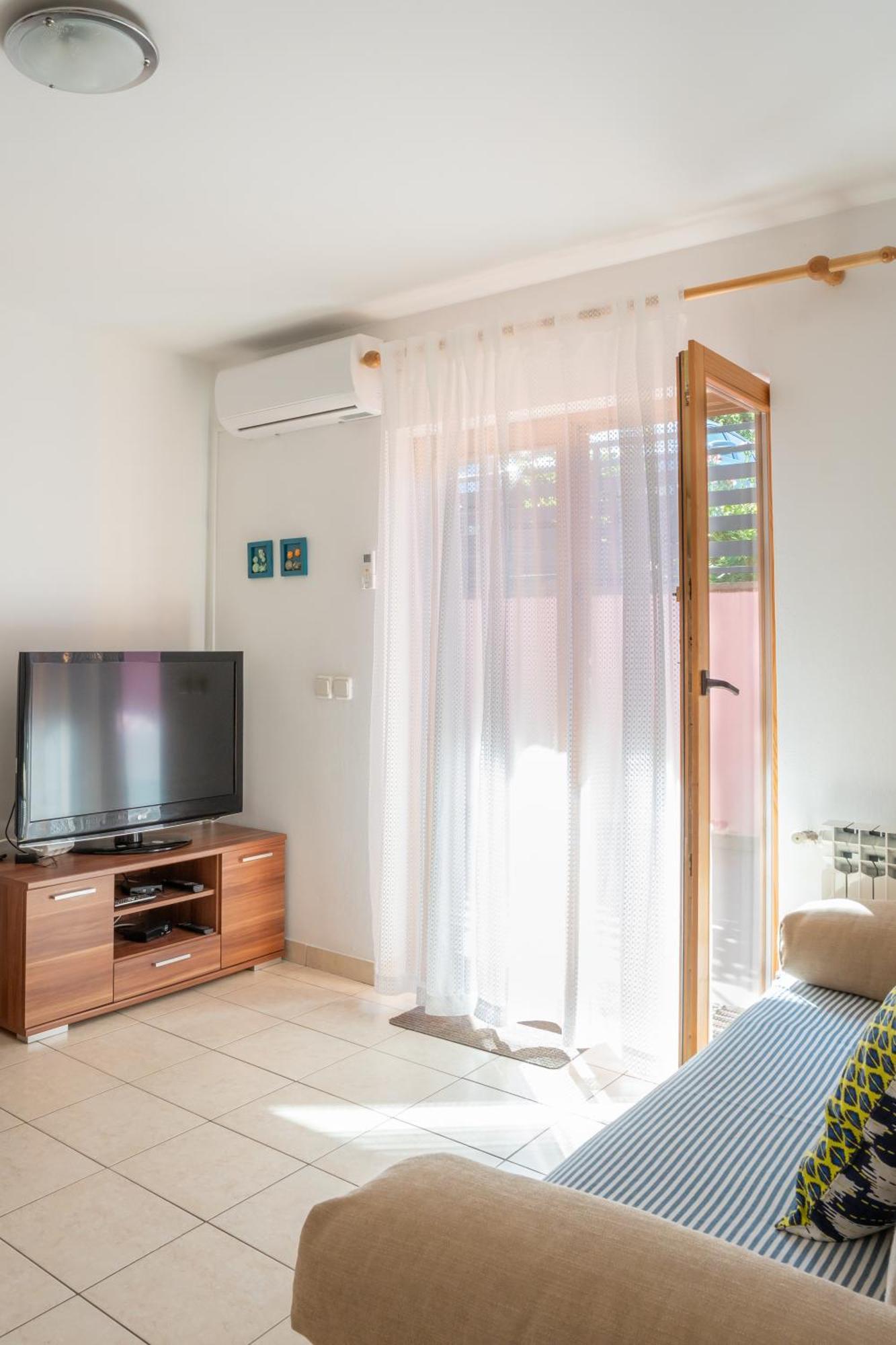 Sunny Apartment Valbandon Fažana Eksteriør bilde