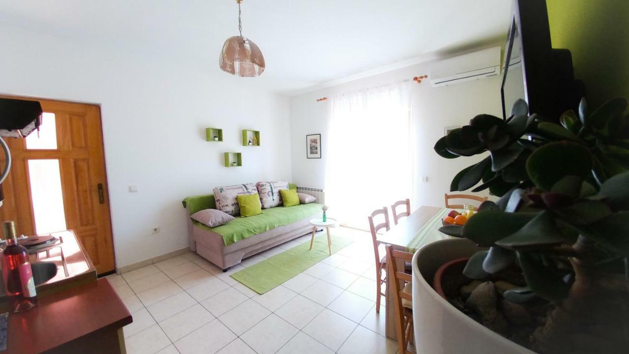 Sunny Apartment Valbandon Fažana Eksteriør bilde