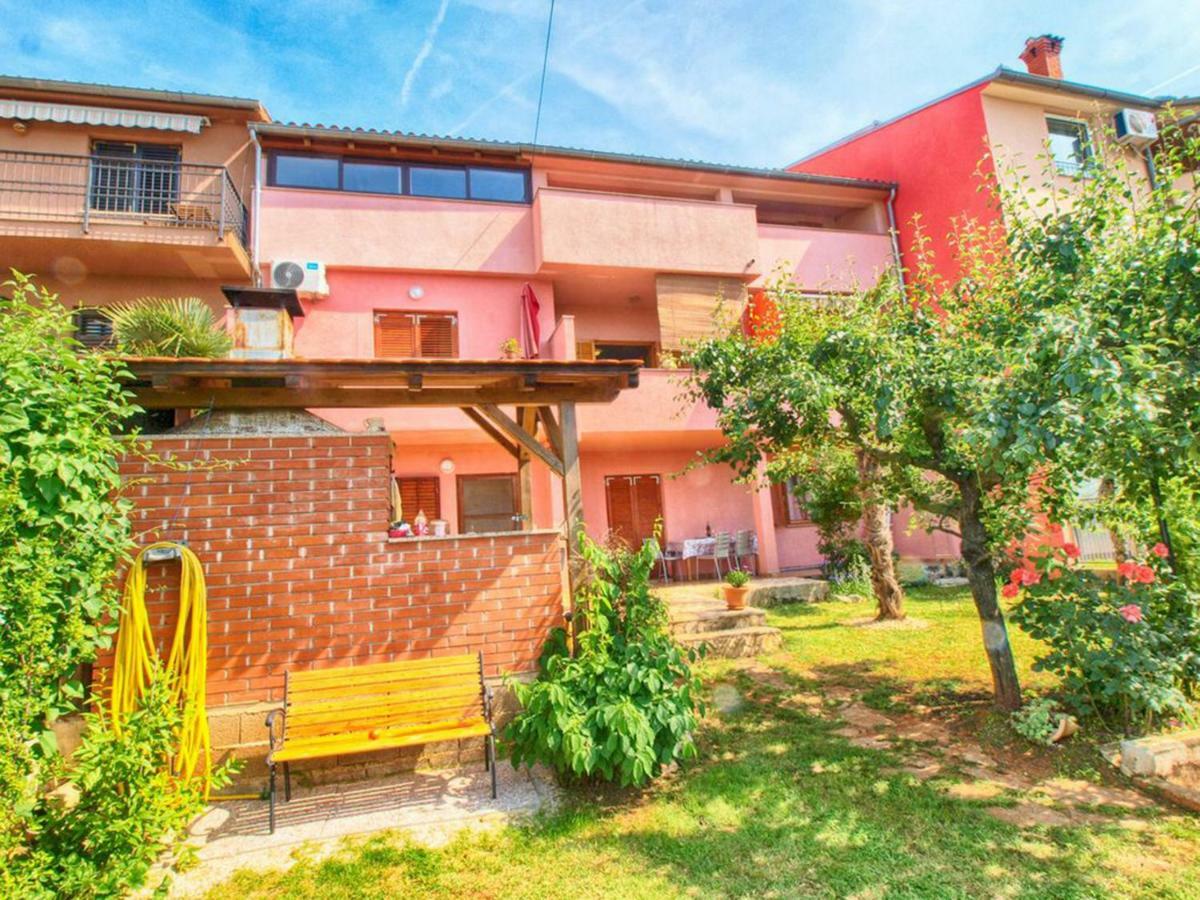 Sunny Apartment Valbandon Fažana Eksteriør bilde